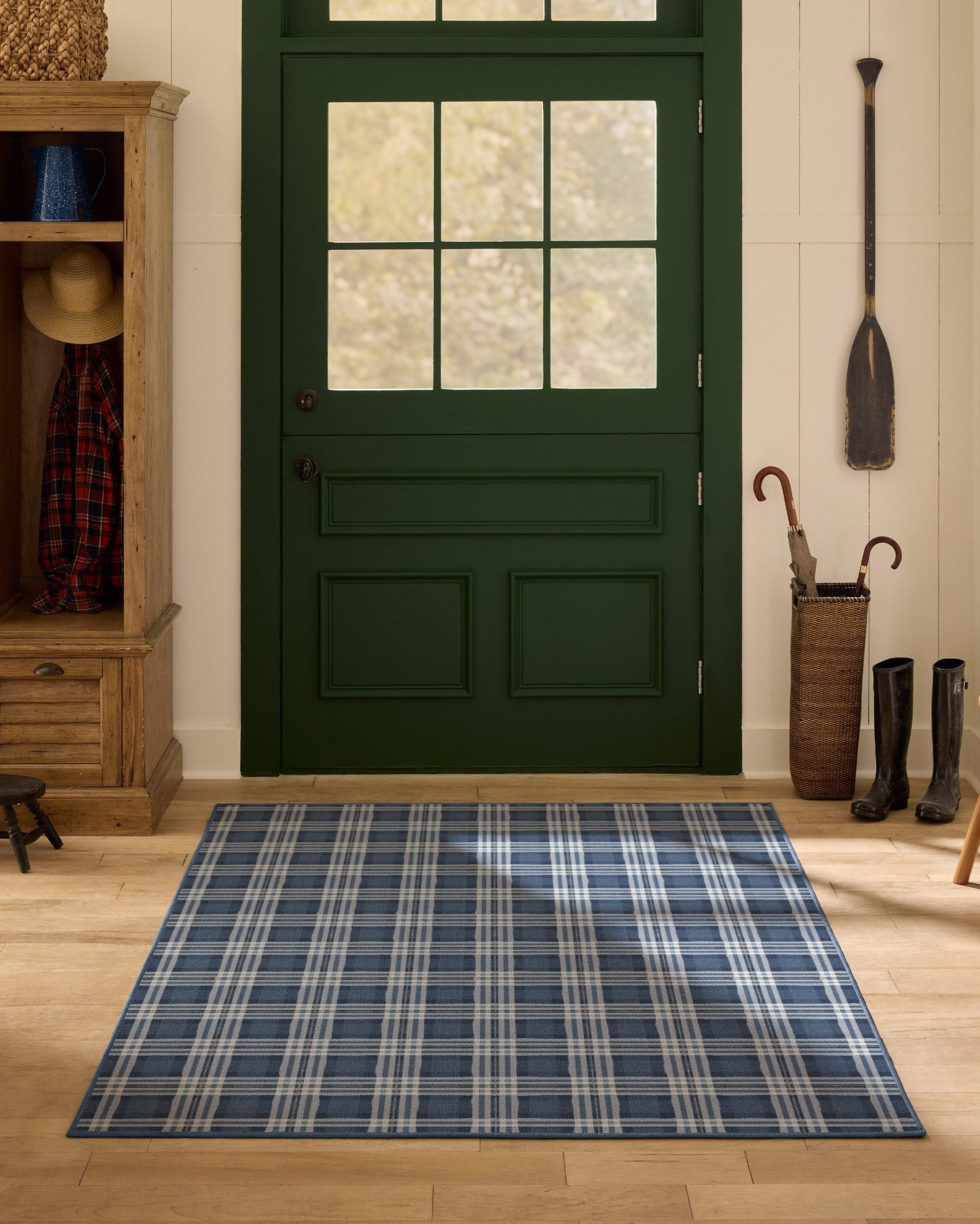 150x215_entryway