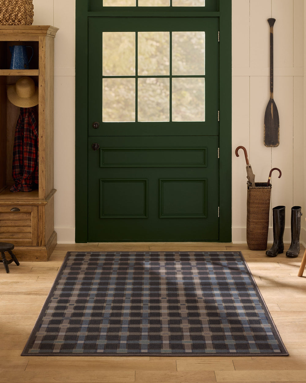 150x215_entryway