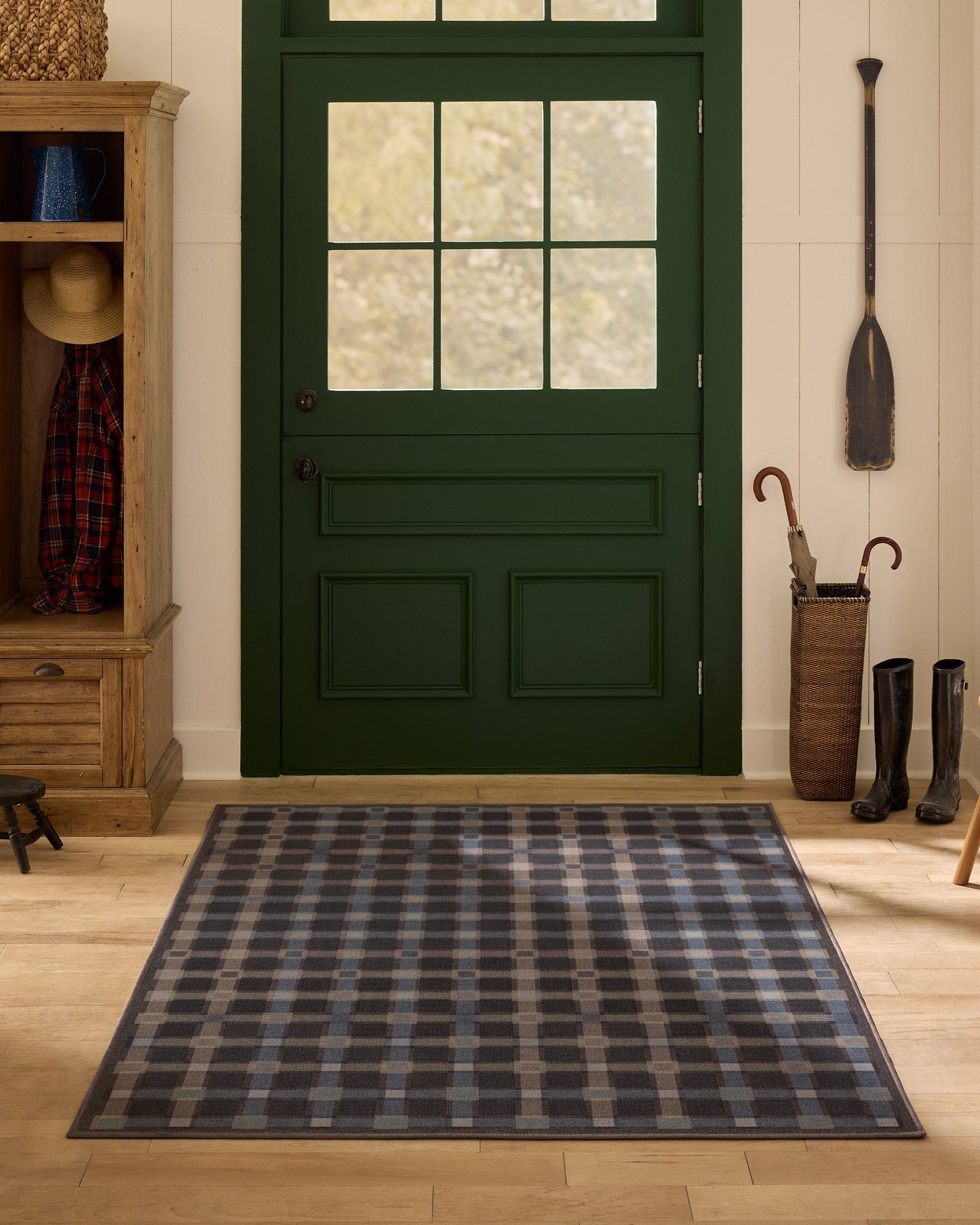 150x215_entryway